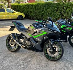 Kawasaki - Ninja 500 SE