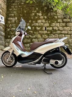 Piaggio - Beverli 300