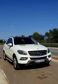 Mercedes Benz - ML 250 - 2200