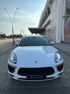 Porsche - Macan