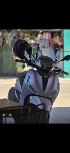 Piaggio - beverly s