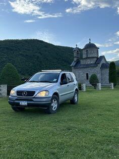 Mercedes Benz - ML 320 - benz