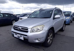 U djelovima Toyota - RAV 4 2.2 D4D