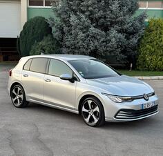 Volkswagen - Golf 8