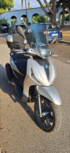 Piaggio - Beverly