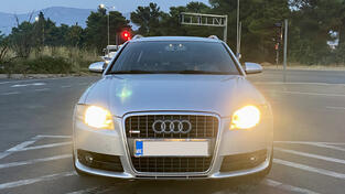 Audi - A4 - 2.0  quattro S LINE