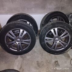 Fabričke rims and sa senzorima tires