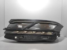 Left headlight for Volkswagen - Touareg    - 2018