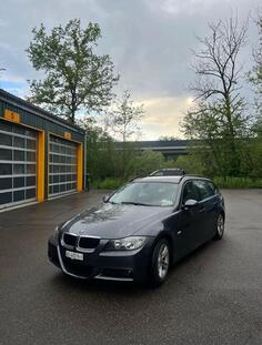 BMW - 320