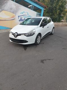 Renault - Clio - 15