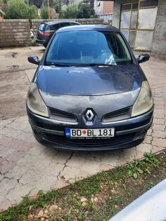 Renault - Clio 1.5 DCI in parts