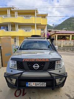 Nissan - Pathfinder - 2.5