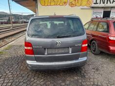 Volkswagen - Cross Touran - 2,o