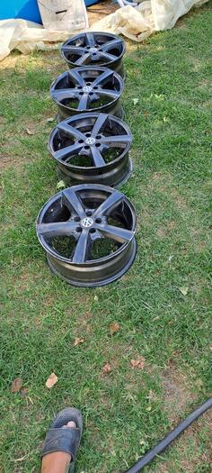 CM - golf. polo - Aluminium rims