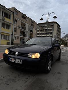 Volkswagen - Golf 4 - 1,6