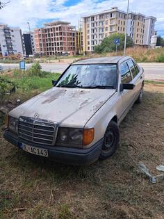 Mercedes Benz - E 200 - 124