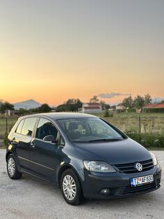 Volkswagen - Golf Plus - 2.0 8V BMM