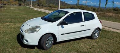 Renault - Clio - 1.5 DCI