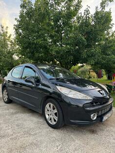 Peugeot - 207 - 1.6 HDI