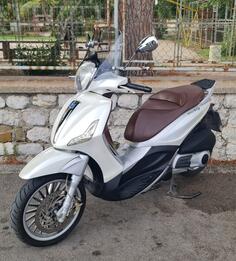 Piaggio - BEVERLY 300 ie