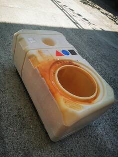 Fuel tank for watercrafts