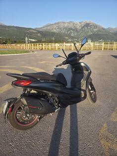 Piaggio - Beverly 400 Sport