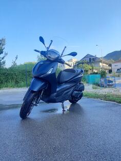 Piaggio - Beverly 400 Sport