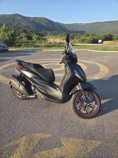 Piaggio - Beverly 400 Sport