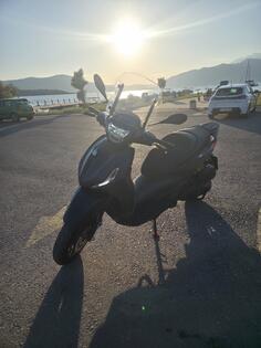 Piaggio - Beverly 400 Sport