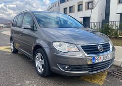 Volkswagen - Touran