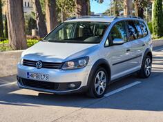 Volkswagen - Cross Touran - 2.0tdi