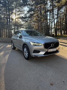 Volvo - XC 60 - B4 AWD MOMENTUM 2.0