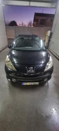 Peugeot - 207