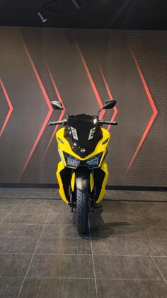 SYM - Jet X 125cc 2025 godiste Vodeno Hladjenje Nove Boje