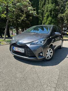 Toyota - Yaris - 1.5 HYBRID AUTOMATIK