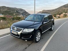 Volkswagen - Touareg