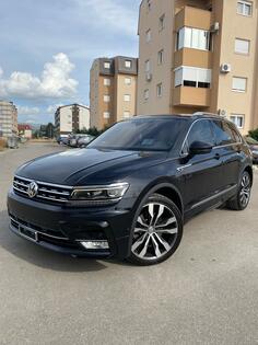 Volkswagen - Tiguan - 3x R-Line 4x4 DSG