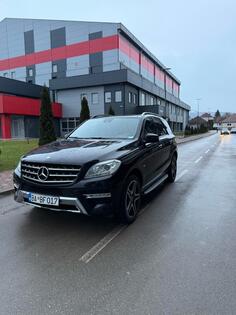 Mercedes Benz - ML 350 - ML350 BLUETEC 4 MATIC