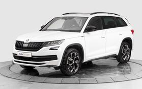 Škoda - Kodiaq - 2.0 tsi Sportline/ Panorama/ 360 / Virtual