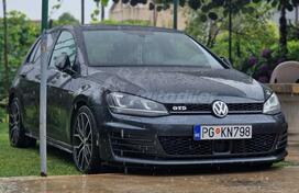 Volkswagen - Golf 7 - 2.0