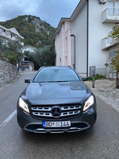 Mercedes Benz - GLA 180 - 1.5
