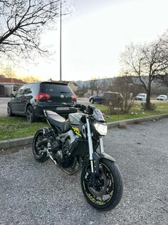 Yamaha - Mt-09