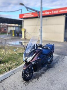 Kymco - ak550