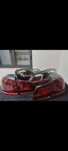 Oba fara za Automobile - Univerzalno