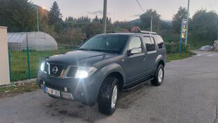 Nissan - Pathfinder - DCI