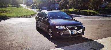 Volkswagen - Passat - 2.0TDI