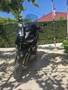 Yamaha - Xmax 300