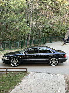 Audi - S8 - 4.2 V8