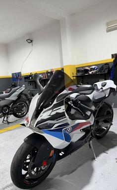 BMW - S1000rr
