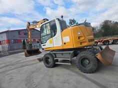Liebherr - 912 COMPACT